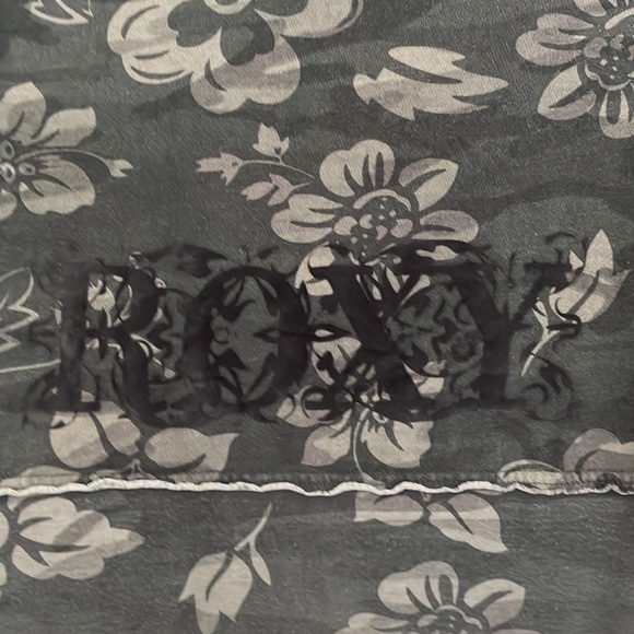 Roxy Camo/ Flower Hooded Swaetshirt - Picture 4 of 4